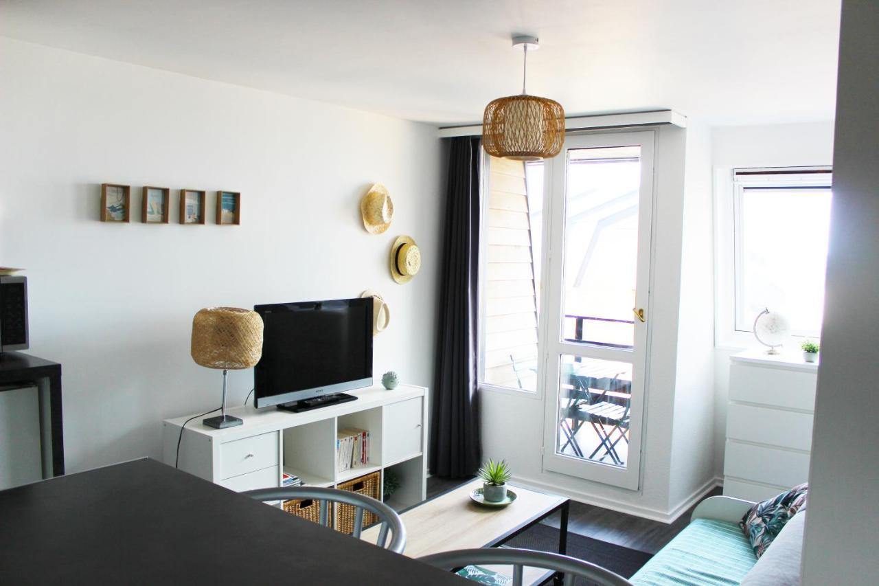 Les Palmes Port Deauville Apartment Exterior photo