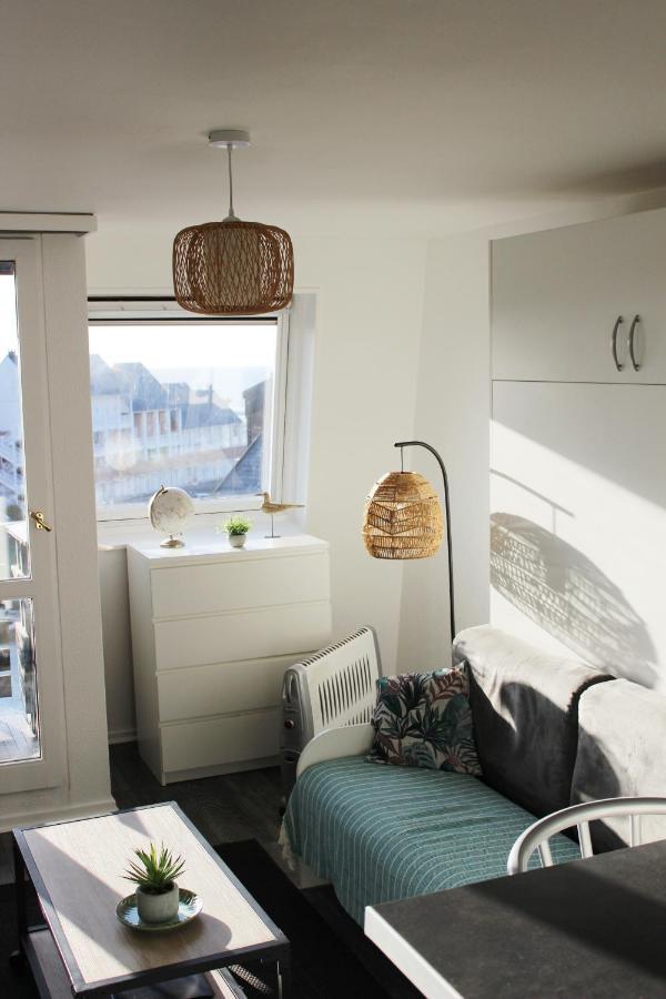 Les Palmes Port Deauville Apartment Exterior photo