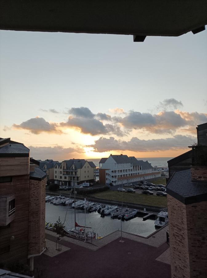 Les Palmes Port Deauville Apartment Exterior photo